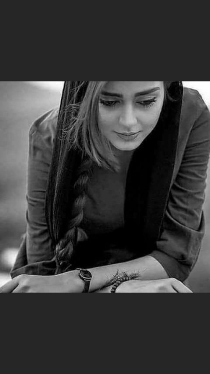 لا تزدري مشاعرك الحقيقية لأنها كانت لشخص خاطئ، لا تعنفها، لا تزجرها فلا تعود تقوى على الحدوث مرة أخرى .

#النرجس