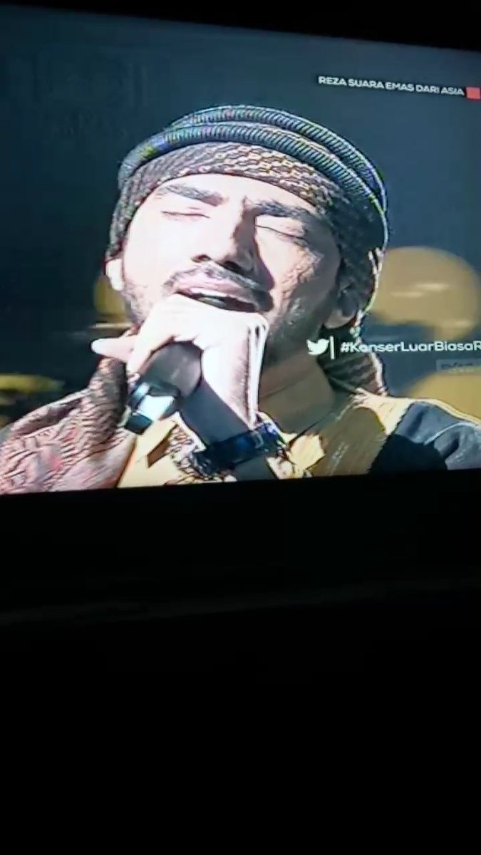 Yassalaaaaaammmm ajiiibbbbbb 😍😍😍😍
#GoldenVoiceOfAsiaRezaDAA3