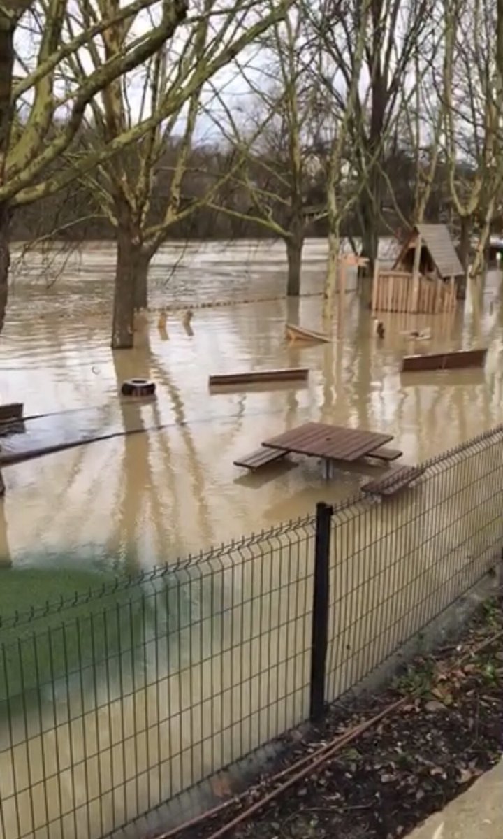 La marne continue de monter... #Inondation #maisonsAlfort