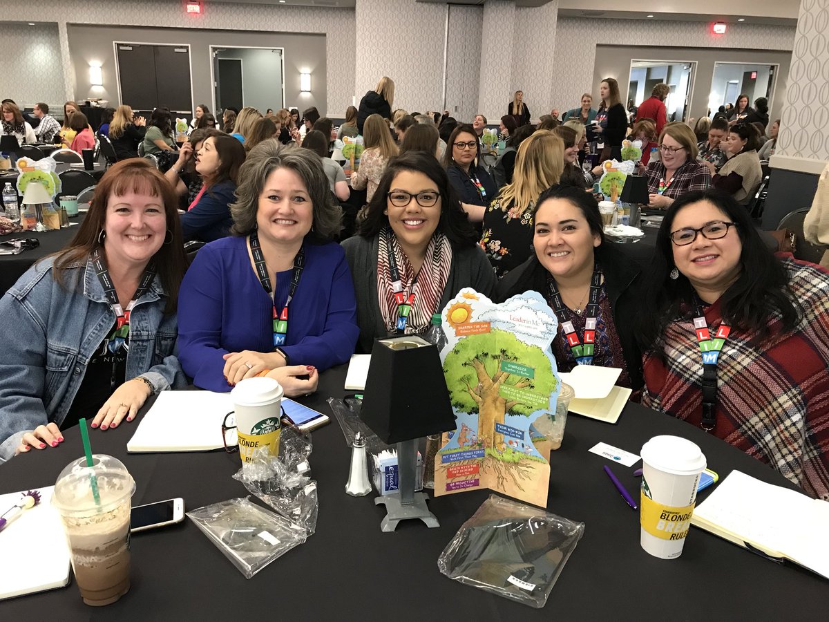 LasLomasLIM's tweet photo. Las Lomas is thrilled to participate in @TheLeaderinMe Symposium #findyourvoice #makeanimpact https://t.co/GZKct457Bj