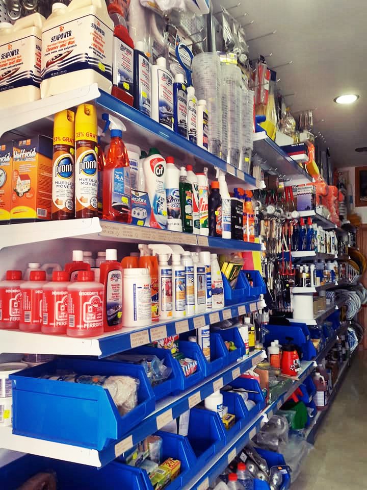 También tenemos una tienda de náutica en #Sotogrande!  ⚓

Also we are chandlery in #Sotogrande! ⚓