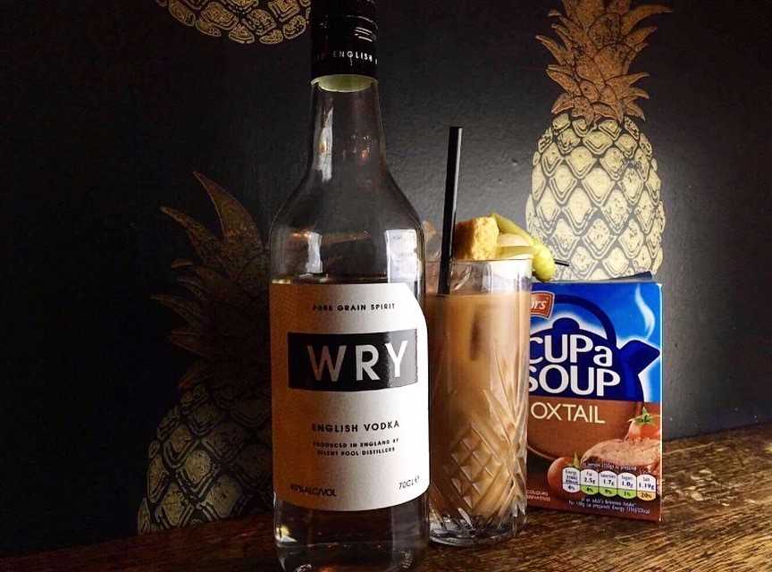 Last weeks #wryjanuary special at <a href="/EveryCloudBar/">Every Cloud</a> was the Bloody Mawry #2 with English Wry Vodka, tomato juice, oxtail cuppa soup, Worcestershire sauce, lemon juice, salt and pepper topped with <a href="/FranksRedHot/">Frank's RedHot</a> 🍅🍸