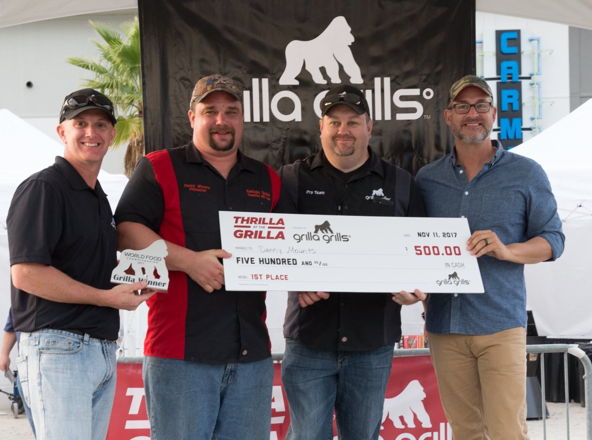 WorldFoodChamp's tweet photo. WFC added one of the most meaningful grilling battles to the 2017 Ultimate Food Fight – "Thrilla at the Grilla" presented by @GrillaGrills!
Click here to read more about this first responder/military personnel throwdown: https://t.co/AlL4k1HR0D
#FoodSport #FoodChamps https://t.co/6e8z8fFNtN