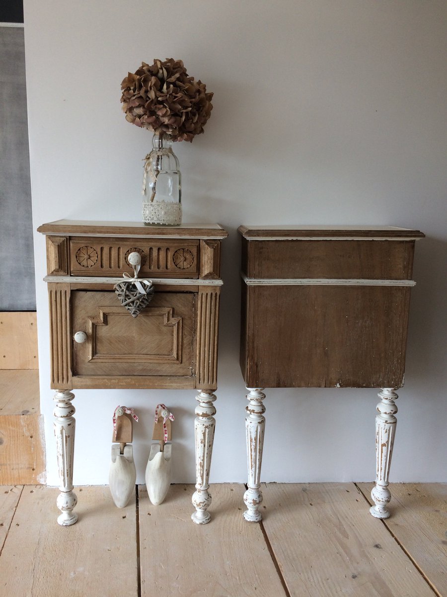 Beclub's tweet photo. L'expo de Karine Soulier s'achève le 26 janvier! La créatrice sera disponible sur place le vendredi 26 de 11h à 15h, objets à vendre sur place ;) #expo #brocante #nature #ecologie #matieresnaturelles https://t.co/BT8g0a5Ipl
