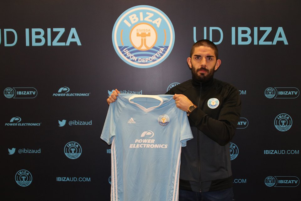 UD Ibiza 🩵 tweet media