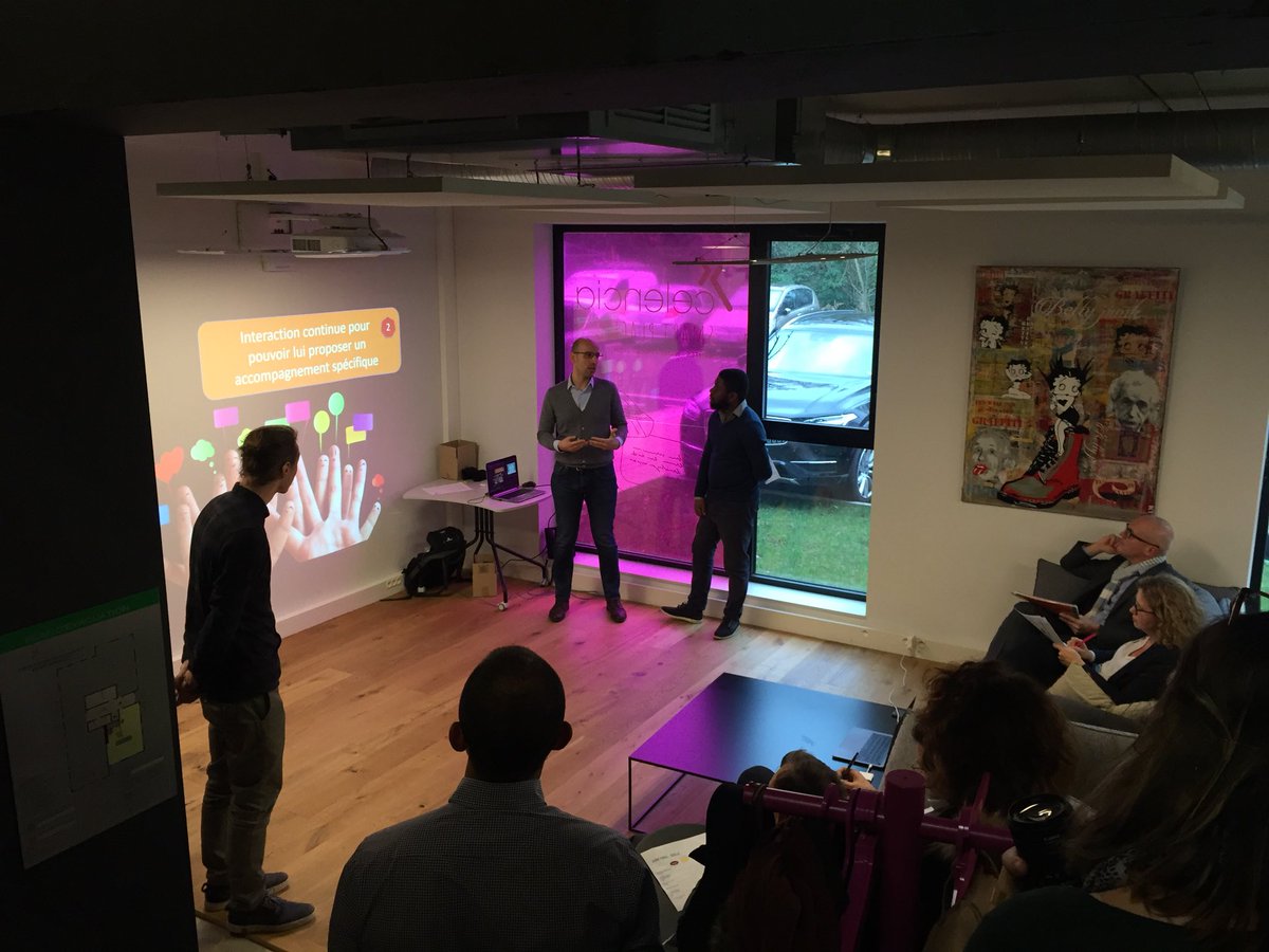 Dernier jour de #hackathoncbp, c’est le moment fatidique des pitchs projets ! 
#cbpfrance #hackathon @CbpFrance