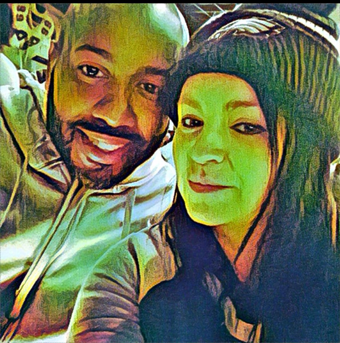 TaraFlowers22's tweet photo. #loveisforthestrong #flyeaglesfly #greenandhype #alwaysaphillyfan #hubbyaneaglesfandeepdown @CoachMFlowers https://t.co/kHO5haSTQX
