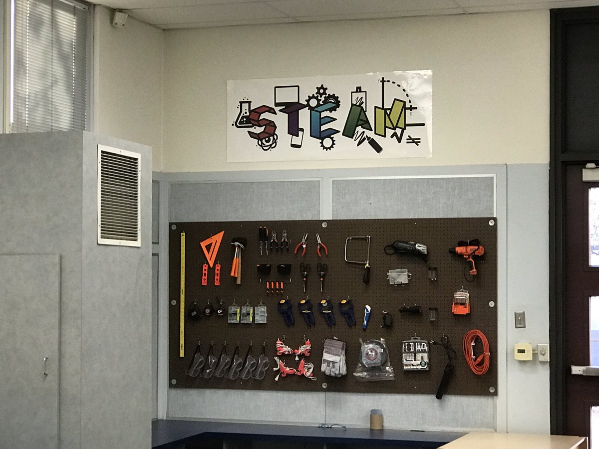 Lesley Machado tweet media