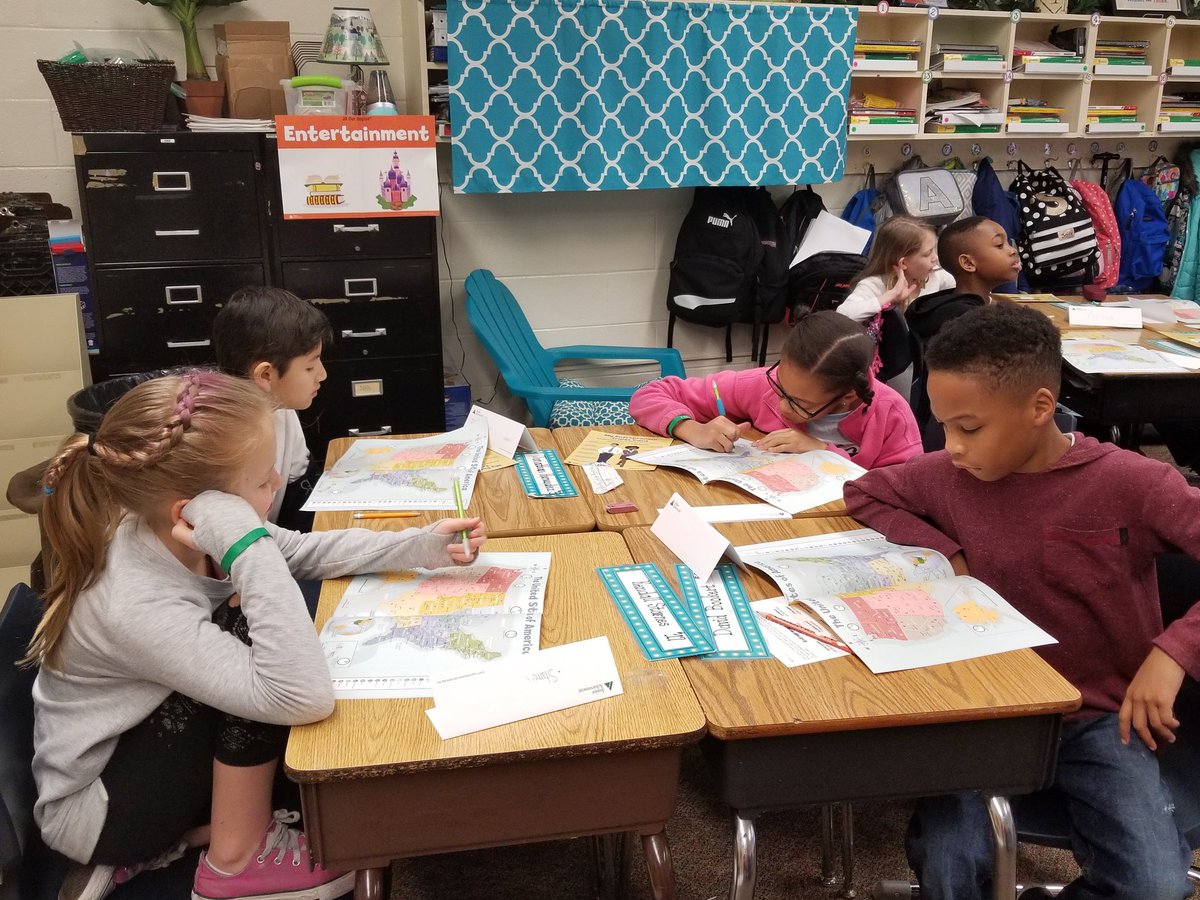 <a href="/amillerLBN/">Angelica Miller</a>,<a href="/lonniebnelson/">LonnieBNelsonElem</a>,<a href="/ACELBNE/">The Academy for Civic Engagement</a>  Junior Achievement Day at LBN