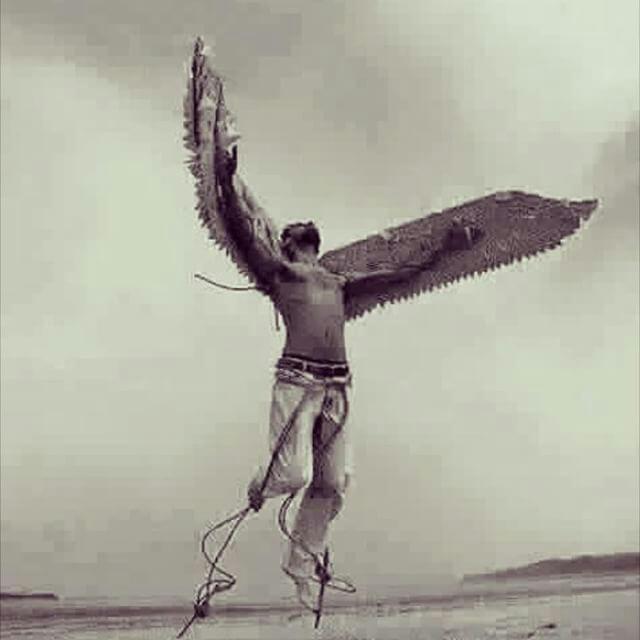 ♥
ياحجة •اللّـہ̣̥ 
أرمي بشهب الغرام من العُلى وأحرق كل ما بَيننا من حُجُبْ وسَأطيرُ لهواك بدونِ جناح ومن مَلكوتكَ أدنوا وأقتربْ ... 

#المهدي_ريحان_الزمان