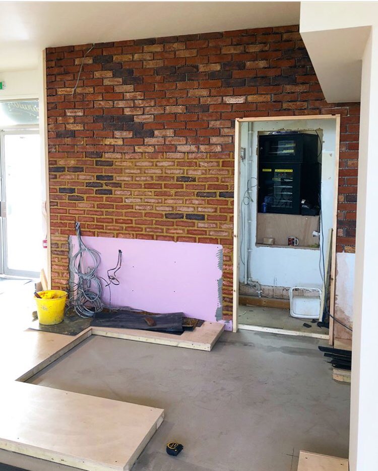 viewwelwyn's tweet photo. Progress time! Our top bar taking some shape &amp; you can see the quirky details coming to life #theviewisnew #theviewwelwyn #WelwynGardenCity #welwyn #venue #bar #kitchen https://t.co/Gh5vQfWMRr