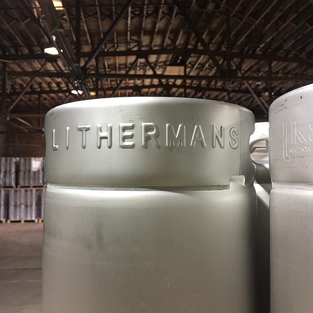 KegSolutions's tweet photo. These #kegs are #newhampshire bound! Look for them at @lithermans_ltd in Concord! #howmuchcanyoucarry #craftbeer #craftnocrap #drinklocal #nhcraftbeer #lithermanslimited #kegsolutions https://t.co/MlnhbHetVY