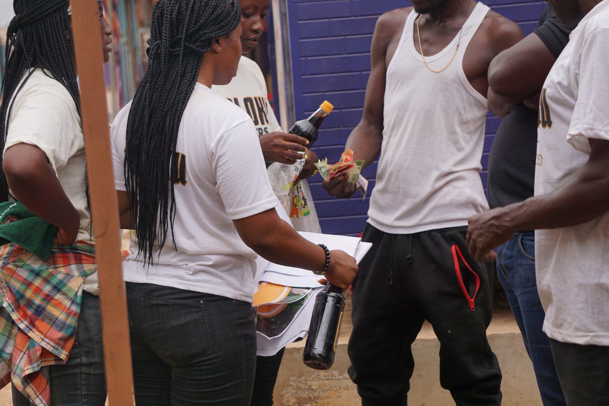 Nanakesse24's tweet photo. PHOTOS: #SolokuBitters #SolokuBitters #SolokuBitters #SolokuBitters #SolokuBitters 

Truck Float in Accra

#KasaprekoGhana #SolokuBittersTruckFloat @Kasaprekogh @AbeikuSantana @Asanteclickwise @ExecBaakope @BygoneGh https://t.co/RwppKW0UzN