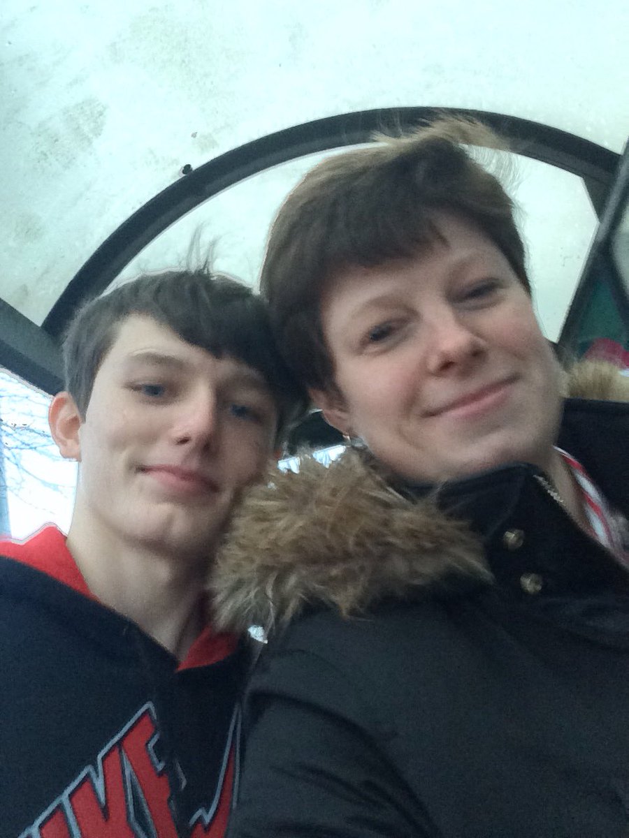 DoNTStOPCAl_7's tweet photo. More pics of me and my baby boy mwah mwah I love you gazillions ❤️❤️❤️❤️❤️😍 https://t.co/FpV9l7AQDZ
