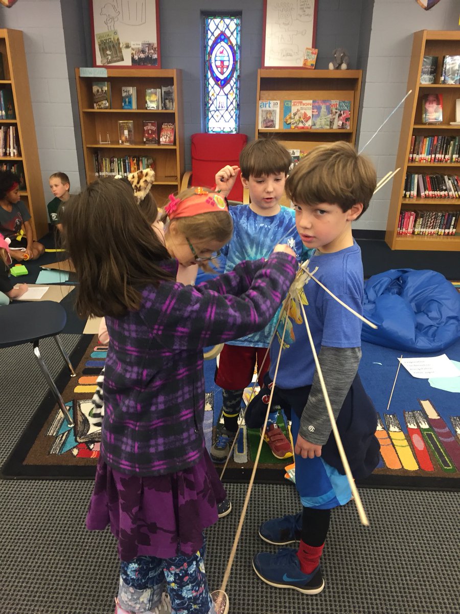MrsGraybealSTS's tweet photo. 2nd graders using the EDITOR to create materials needed for presentations on the water cycle! #designthinking @StTimsRaleigh https://t.co/aMQkQPCqck