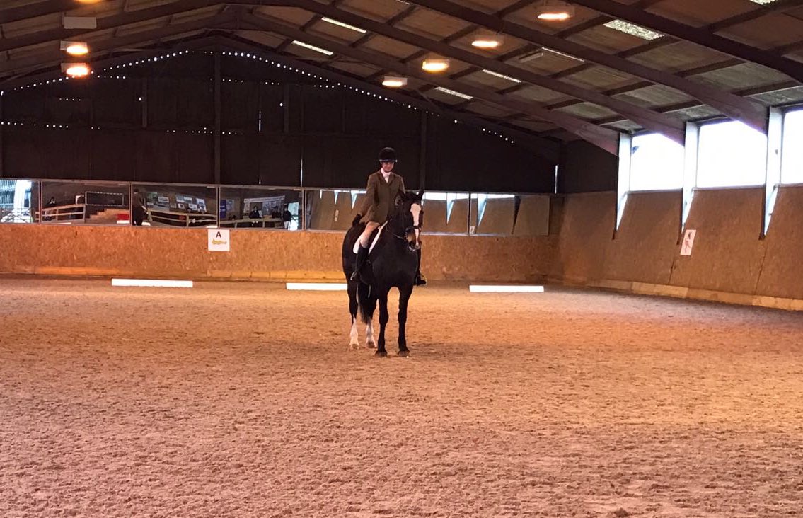 ExeterUniRiding's tweet image. And another set of congratulations are in order! Well done to our BUCS 2 team, who came 1st in their competition at Bristol! Individually, Lauren Green came 3rd, Alice Crocker 5th, Hope PB 6th and Nina Rapp 7th! 🐎#BleedGreen 💚