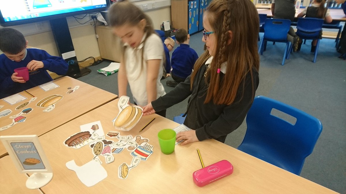 SeigalClass4's tweet image. Applying our math knowledge to different situations today. #practicalmath #activelearning #problemsolving #mathsisfun