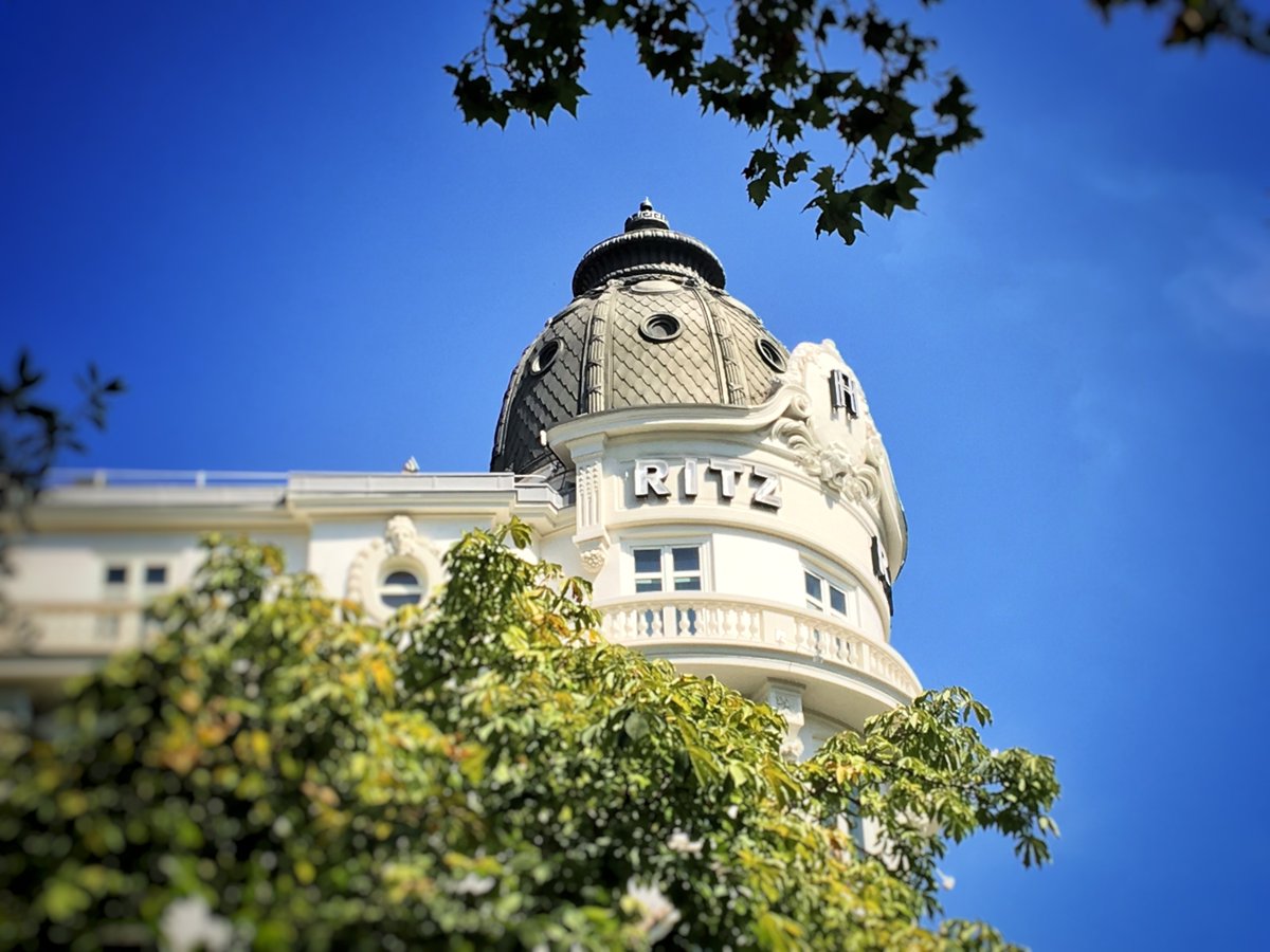 For more than 100 years @HotelRitzMadrid has been an icon in this city. The hotel is about to embark on an extensive restoration closing the hotel from 2/28 until late 2019. Stay tuned to find out more about upcoming gastronomic delights by our Chef to pay tribute to its history.