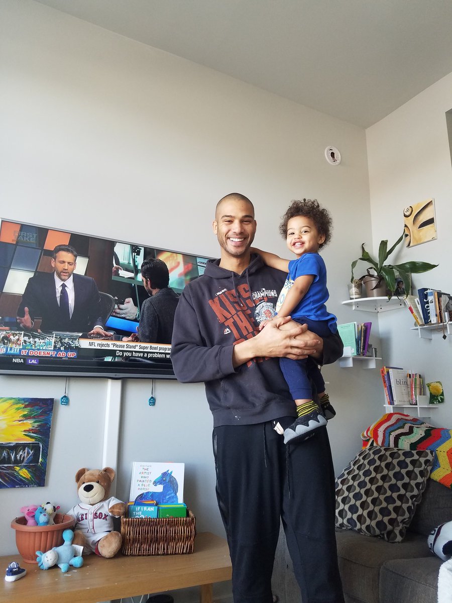 NateGill8's tweet photo. All smiles watching @FirstTake #Ftfamphoto https://t.co/468j4pq98m