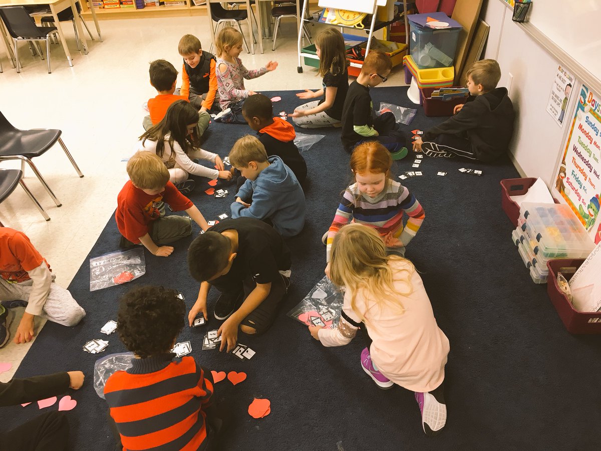 MrsParenteSings's tweet photo. The Grade 1&amp;2 students in Mrs.Bilowus’ class are busy learning to read and write their own music today. We are learning about beat and rhythm using quarter and eighth notes! 🎵 https://t.co/6Mz6lUmzeF