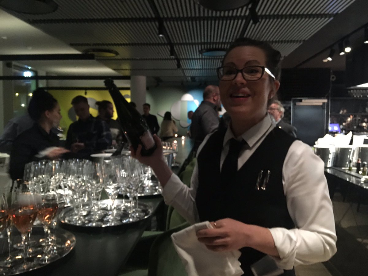 HeliKoivuniemi's tweet photo. #progaala2018 finalisteja, tuomareita bongattu #proetkot #latva #avajaiset @aromilehti https://t.co/wvb6UqTuP3