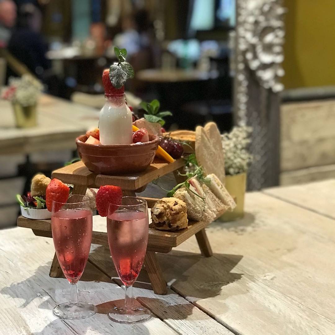 southcausey's tweet photo. Shakespeare declared that music is the food of love. But, at South Causey Inn, food is the food of love! ❤

Check out the link below for info on our spectacular Valentines Afternoon Tea with music from the amazing band @north_road. 

https://t.co/8nKipZndfl

#NEfollowers https://t.co/2hUe00eKRf