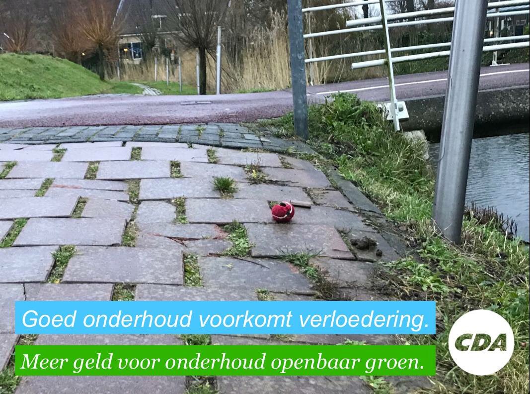 Onderhoud door de gemeente kan verloedering tegengaan. 
Als het gaat om graffiti, zwerfvuil of vernielingen moet de veroorzaker worden aangepakt.
#buitenruimte #verloedering #onderhoud #CDABarendrecht facebook.com/CDABarendrecht…