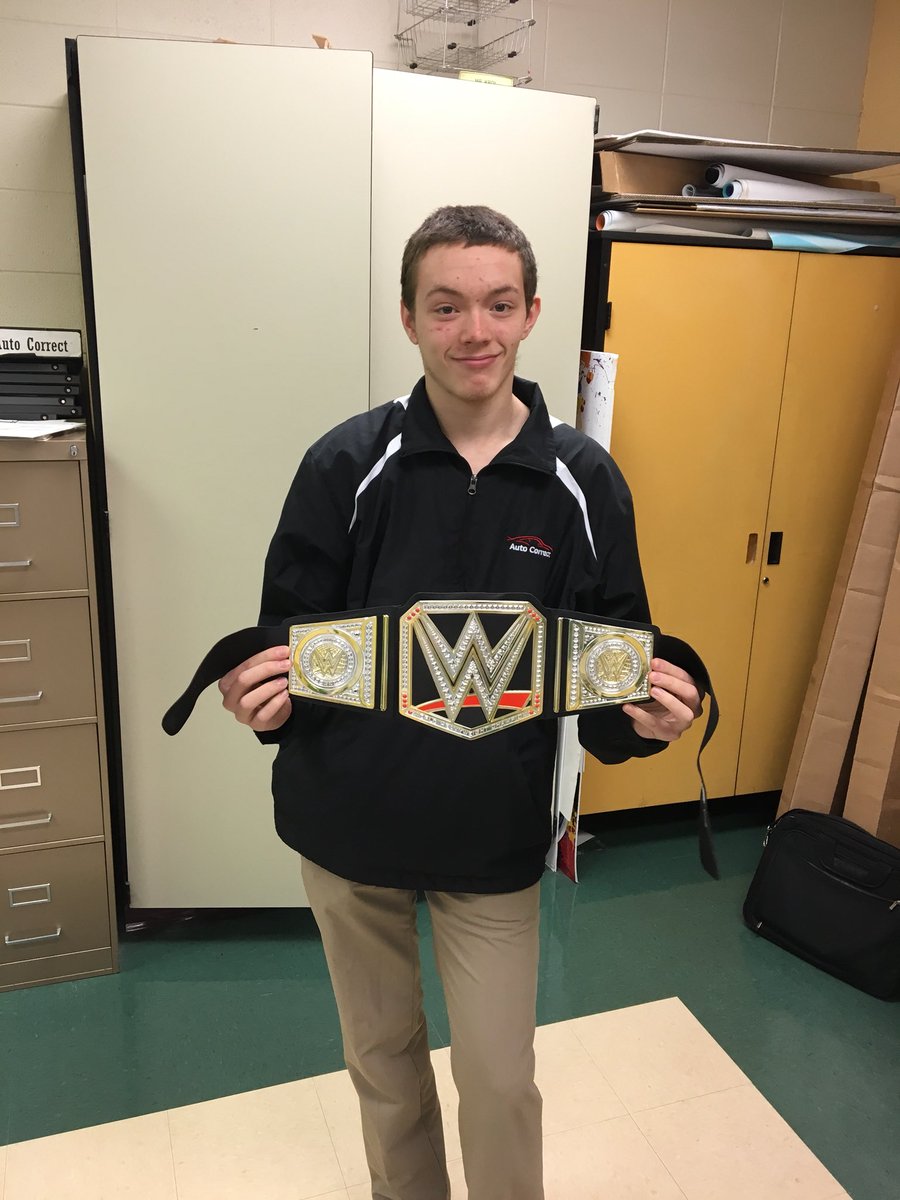 CLSAutoCorrect's tweet photo. Congrats to Alex for December employee of the month and Paul for January employee of the month! https://t.co/SBXUBCv2v3
