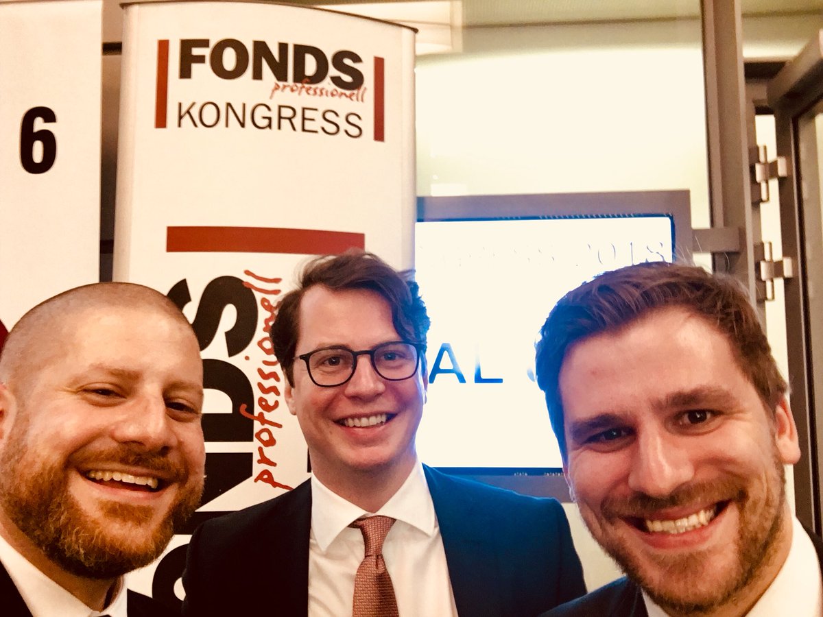 Brennario's tweet photo. Von Alpha bis Beta. @FTIGermany für unsere Mandaten auf dem Gipfeltreffen der Fondsmanager unterwegs #Fondskongress @c_frevert @PatricGarvin https://t.co/Dg1heXxgVv