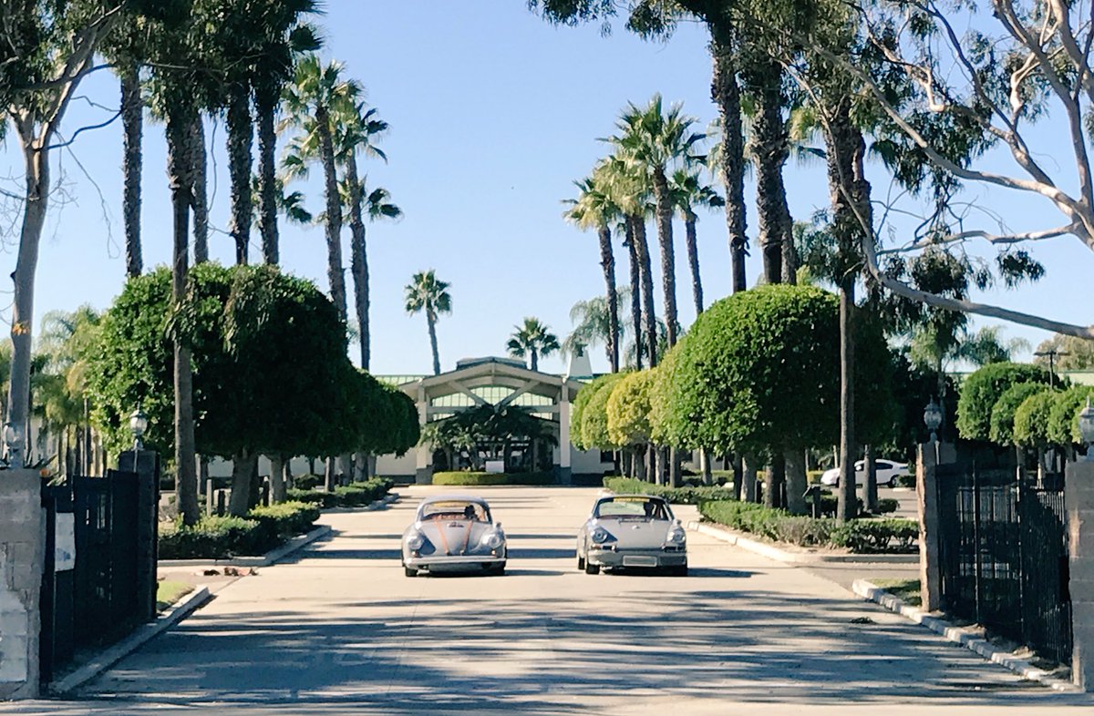 Side by side we ride #Porsche
