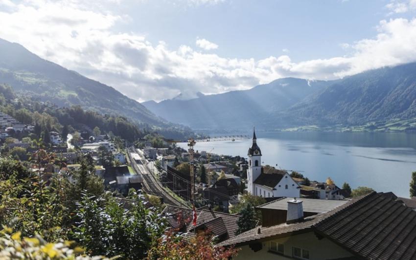 LIFTconference's tweet photo. Palpable #blockchain: the buzz around the technology is turning into concrete projects all around #Switzerland. Have a look at this article in French from @letemps with interesting inputs from our #LiftLab17 expert @antoine_! https://t.co/YchfaGvkTC https://t.co/pHTiI4cB10