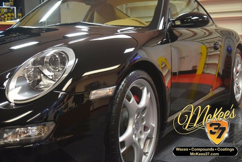 #Fresh polished black paint never gets old. Especially when it's a #Porsche.