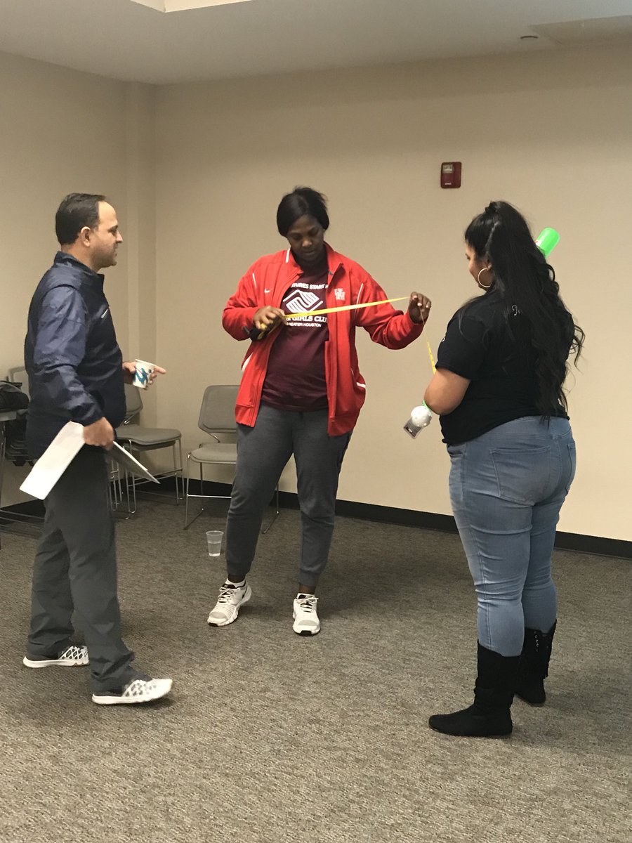 HCDE_CASE's tweet image. Afterschool staff measuring their strike zones #LessonTwo #StepOne #ScienceofSportsTeacherTraining