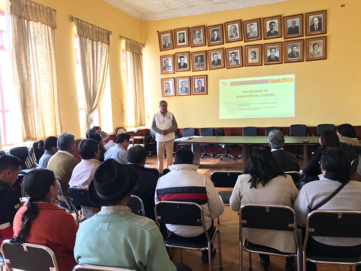 Segundo taller de socialización y motivación del nuevo proceso de rendición de cuentas. Participan miembr@s de los GADs parroquiales y cantonal. Salcedo/Cotopaxi.