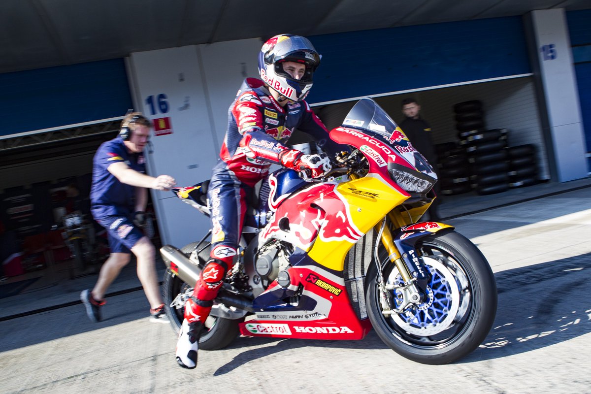 HondaWSBK's tweet photo. Jerez test is done! Great couple of days with @jakegagne &amp; @leoncamier completing >250 laps between them. Leon was 3rd quickest among the #WorldSBK regulars with a 1'39.608 while @jakegagne slashed more than 1s off his day one time with a 1'41.200. Top job by all! https://t.co/ggf1eZoihb