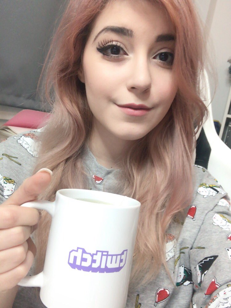"Bisschen Tee gegen die m…" - @AnniTheDuck, Anni The Duck ... "Bisschen Tee gegen die m…" - @AnniTheDuck, Anni The Duck ... - 750 x 1000 jpeg 94kB