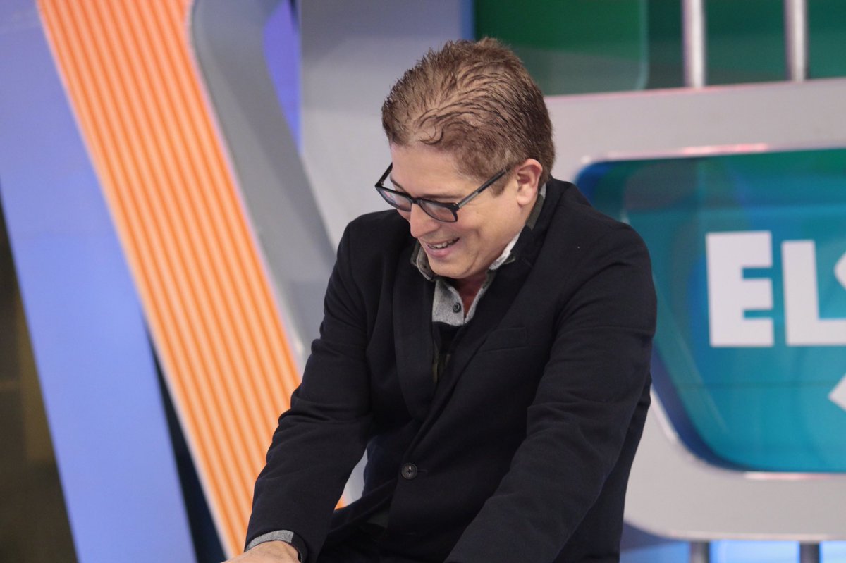 #latelerealidad de hoy con un recorrido de temas importantes. Aunque el país está en #pelotainvernal Señorees!! Señorees!! Gracias a mi amigo @franklin_mirabal1 por la llamada. #elshowdelmediodia #tvdominicana