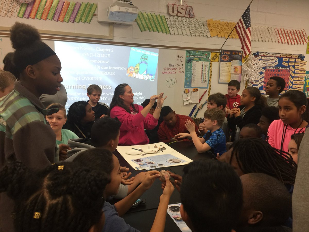 EasternWayneMS tweet media