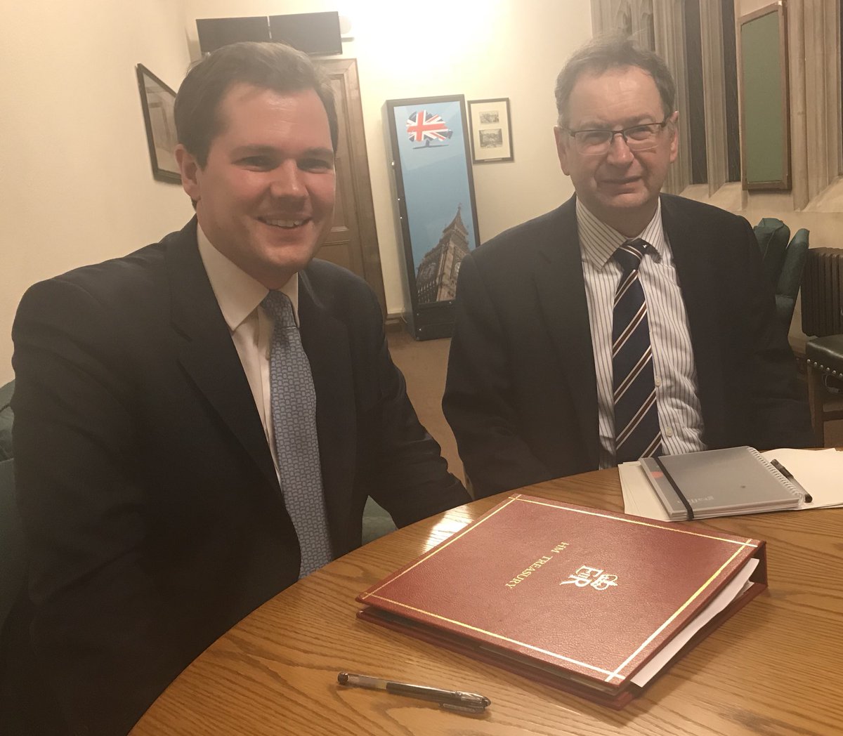 RobertJenrick's tweet photo. Lower Thames Crossing raised at PMQs - 2 hours later, meeting Chief Executive of Highways England about it. #Treasuryefficiency https://t.co/pY5JYK3Kkf