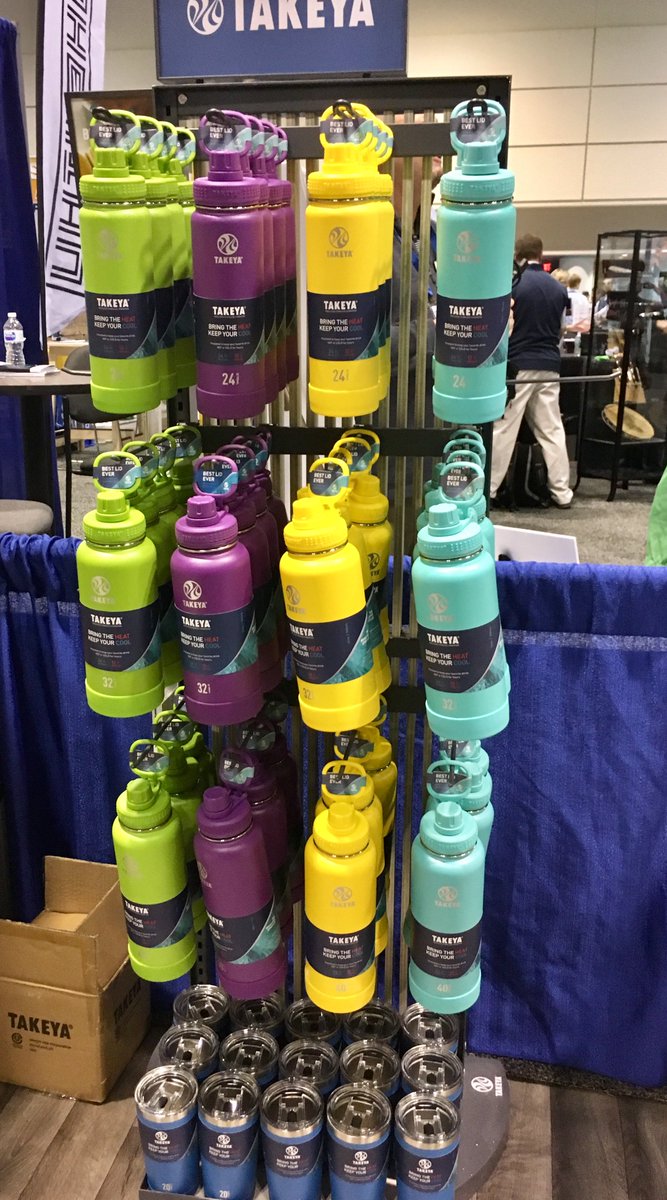 MikeLednovich's tweet photo. Takeya @TakeyaUSA will keep you cool! https://t.co/p3HTuYSUau #PGAShow #2018PGAshow #golfchat https://t.co/U1eJXeLBam