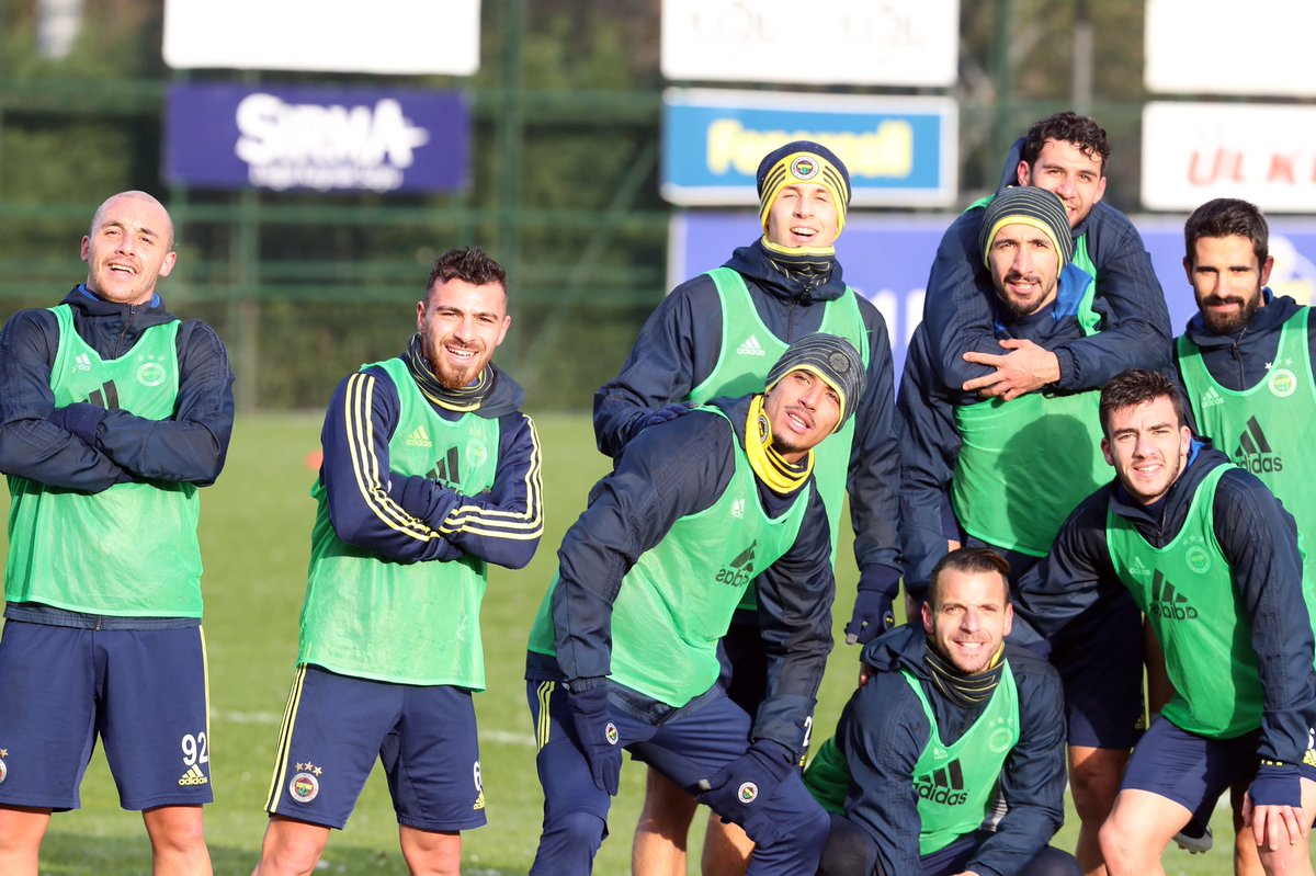 karakocc10's tweet photo. Kazanan takım 👍💪 #fenerbahçe https://t.co/4ZoGbTNRqy
