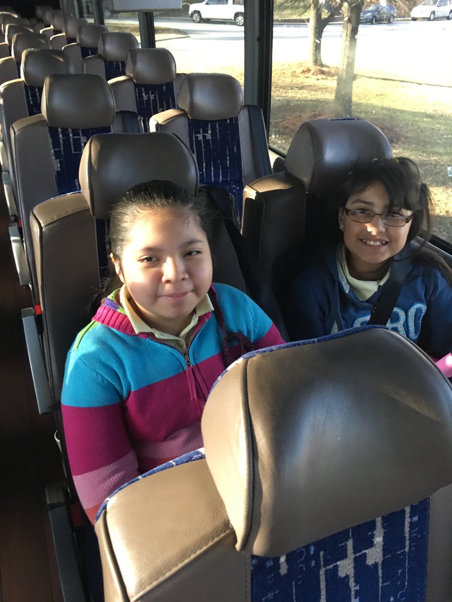 Z_STEM's tweet photo. Hutchinson Students enjoyed arriving in style with chartered buses and an excellent presentation from the Science Machine. Great Job Science Dept. #APSSCIENCEFAIR https://t.co/HC14HMRb0l