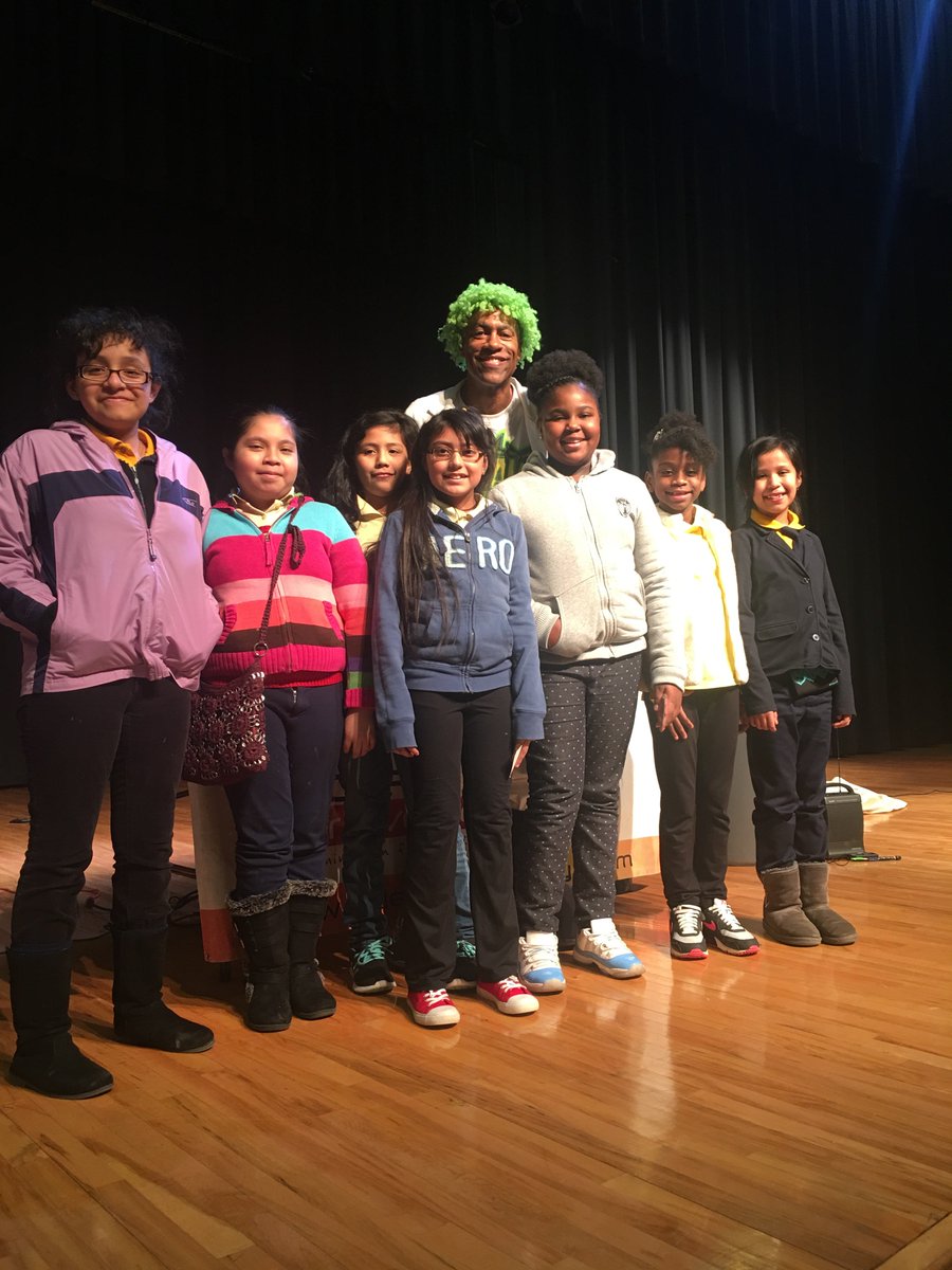 Z_STEM's tweet photo. Hutchinson Students enjoyed arriving in style with chartered buses and an excellent presentation from the Science Machine. Great Job Science Dept. #APSSCIENCEFAIR https://t.co/HC14HMRb0l