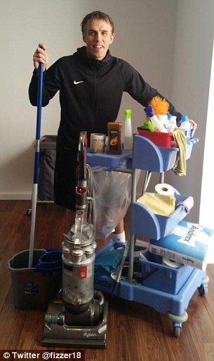 Phil Neville has a surprise for the England’s Ladies team 1st training session
