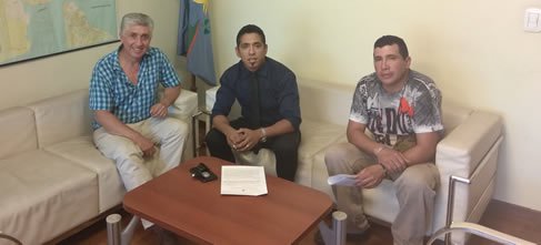 cdbarbagallo's tweet photo. Después de 10 años de revistar como personal temporario, logramos el pase a planta permanente de dos trabajadores y compañeros de ruta. Una gran alegría y merecido reconocimiento. https://t.co/mktqjNLz94