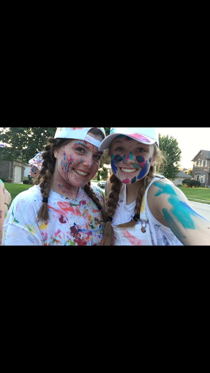 ecklund_jen's tweet photo. Happy Birthday @ashley__bush ❤️❤️ https://t.co/DgGfspMRNA