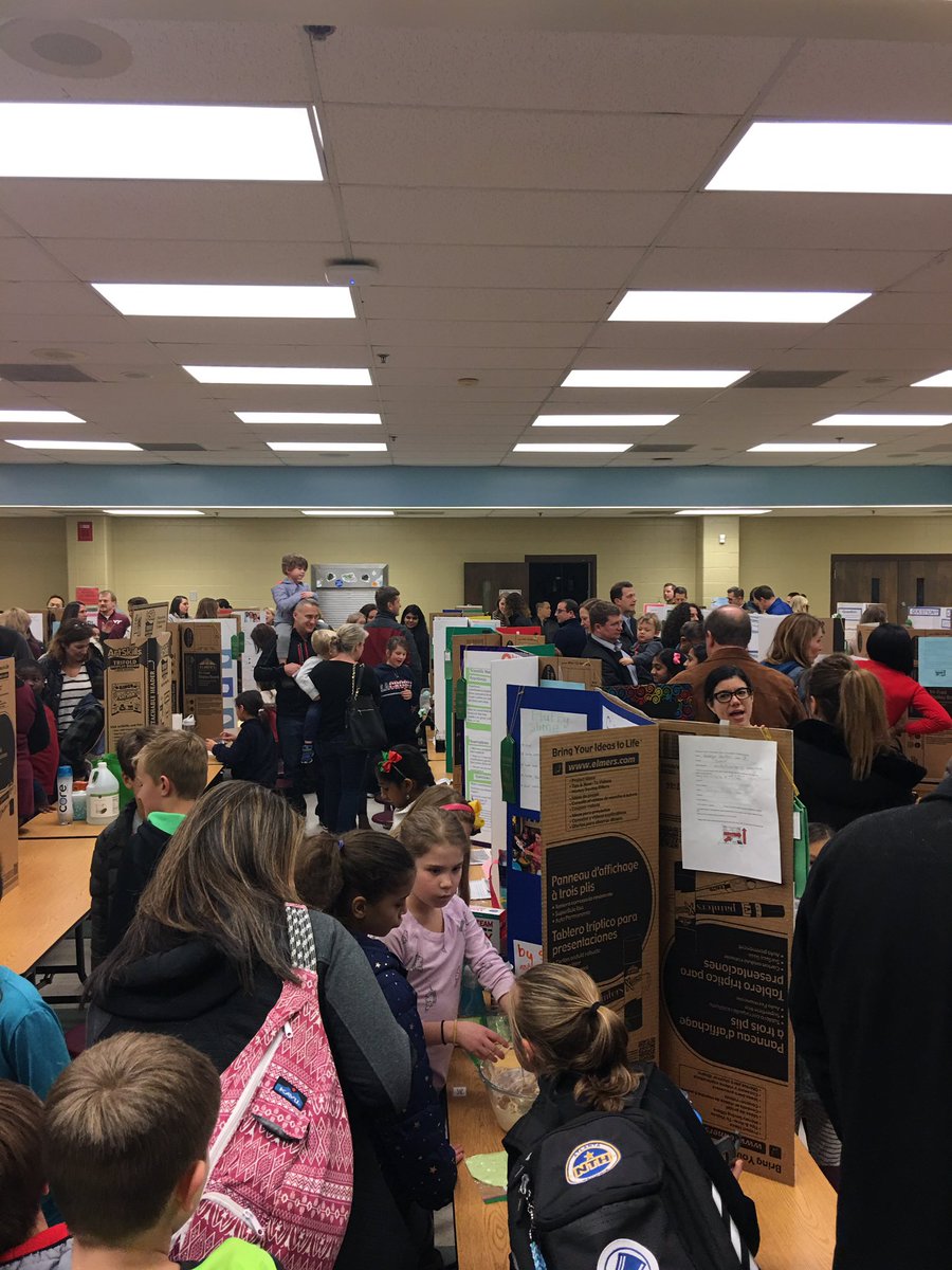 trwolfpack's tweet image. Wow!  What a crowd at Timber Ridge&apos;s 2018 Science Fair! #cobbscience @jeffcastle64