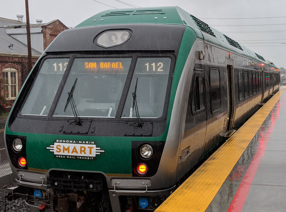 smarttrain's tweet image. During wet weather, please be extra careful near all tracks and trains, and at station platforms. #TrackSMART