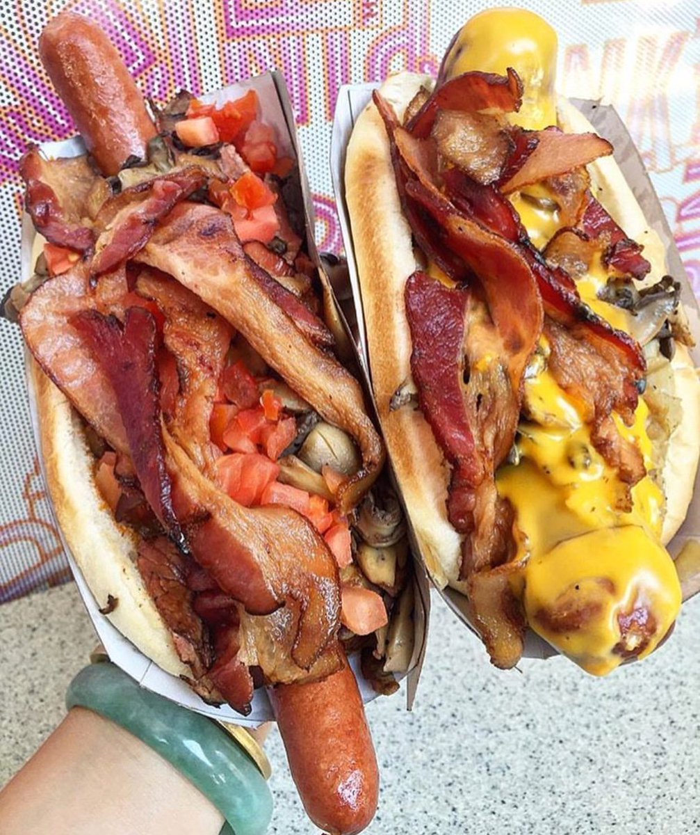 PinksLasVegas's tweet photo. “This is too much bacon.” Said no one ever! 
#hotdog #vegas #vegasdining #vegaseats #vegasfoodie #foodlove https://t.co/UIv60TUsBF