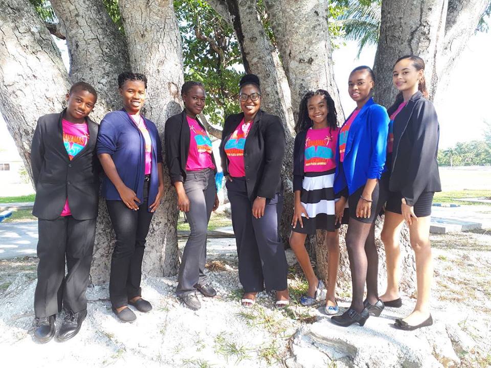 Plastic Pollutes tweet media